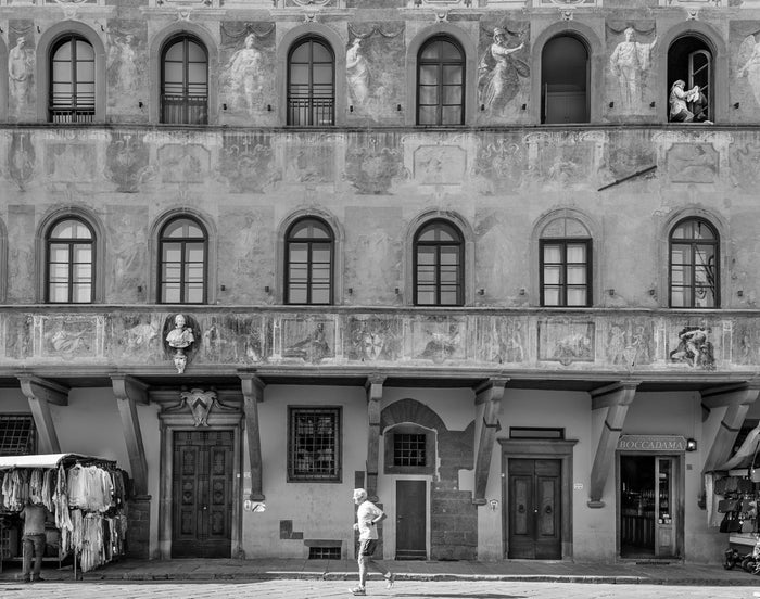 Runner, Piazza Santa Croce