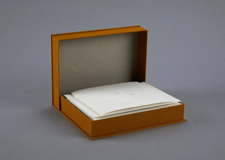 (un)fold